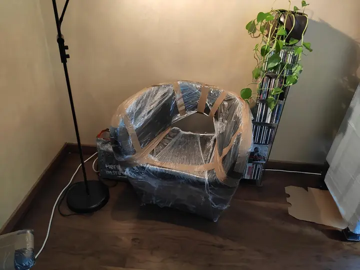 Prêt pour le transport – Fauteuils et canapés sont protégés avant de quitter votre domicile.